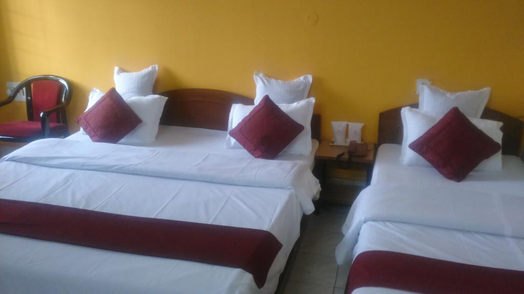 סיליגורי Breeze Hotel חדר תמונה