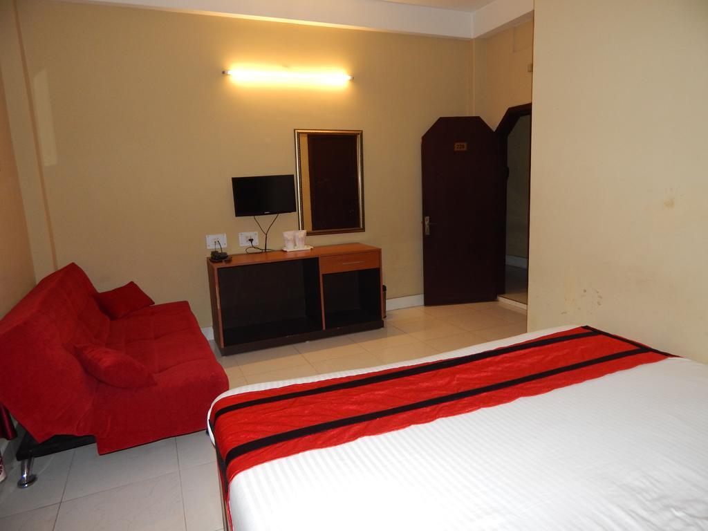 סיליגורי Breeze Hotel מראה חיצוני תמונה
