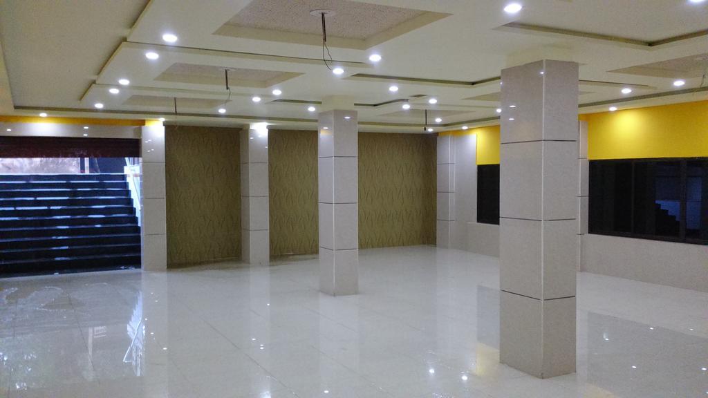 סיליגורי Breeze Hotel מראה חיצוני תמונה