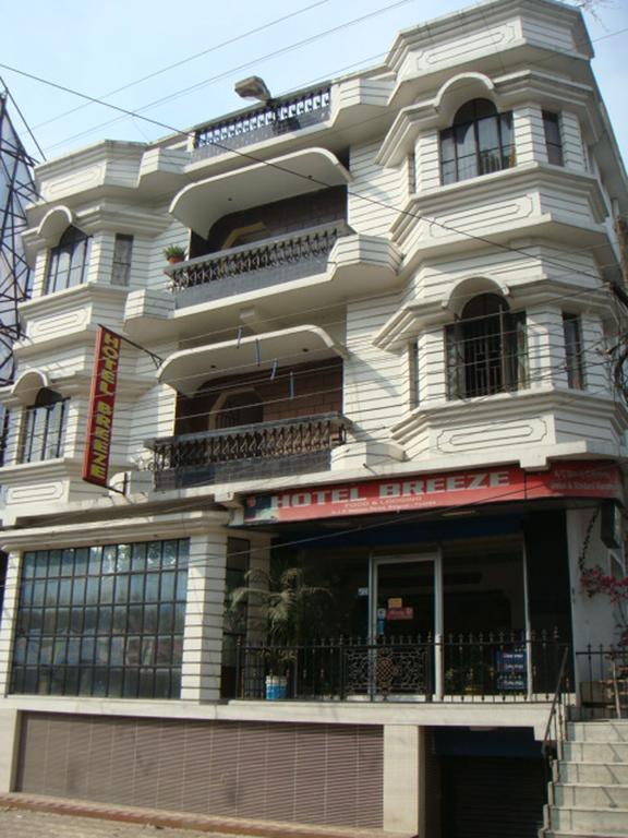 סיליגורי Breeze Hotel מראה חיצוני תמונה