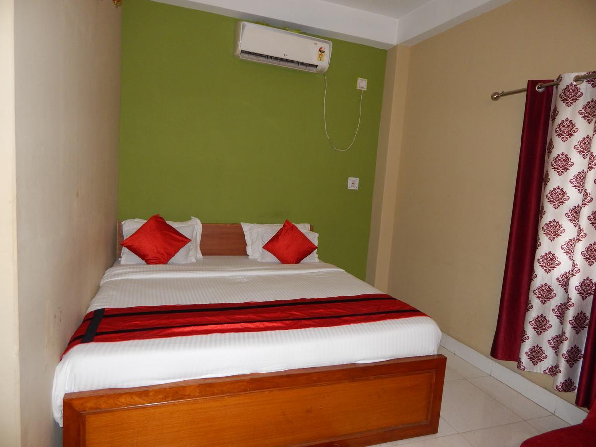 סיליגורי Breeze Hotel מראה חיצוני תמונה